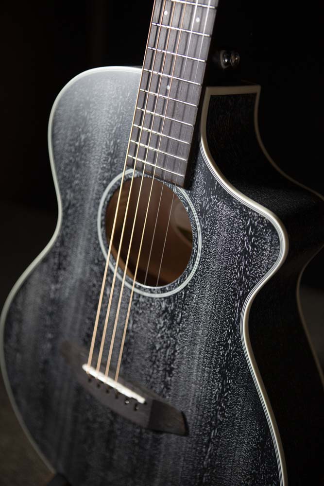 breedlove black widow